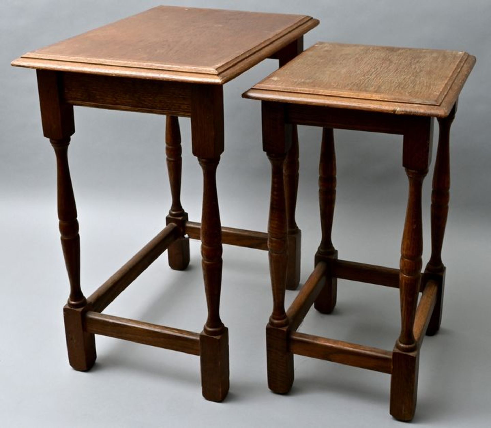 Zwei Beistelltischchen/ two side tables