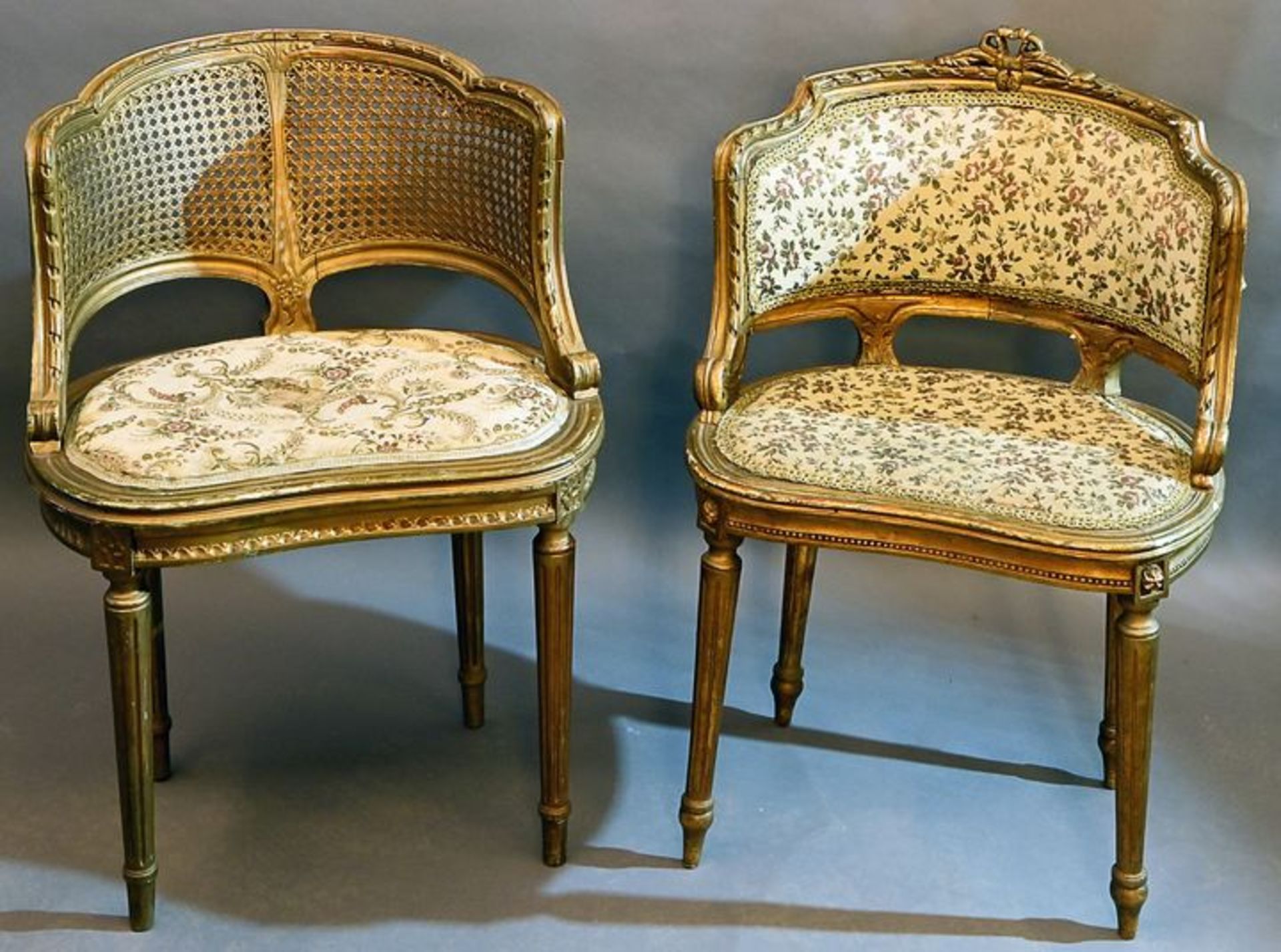 Zwei Sesselchen, / Two small armchairs