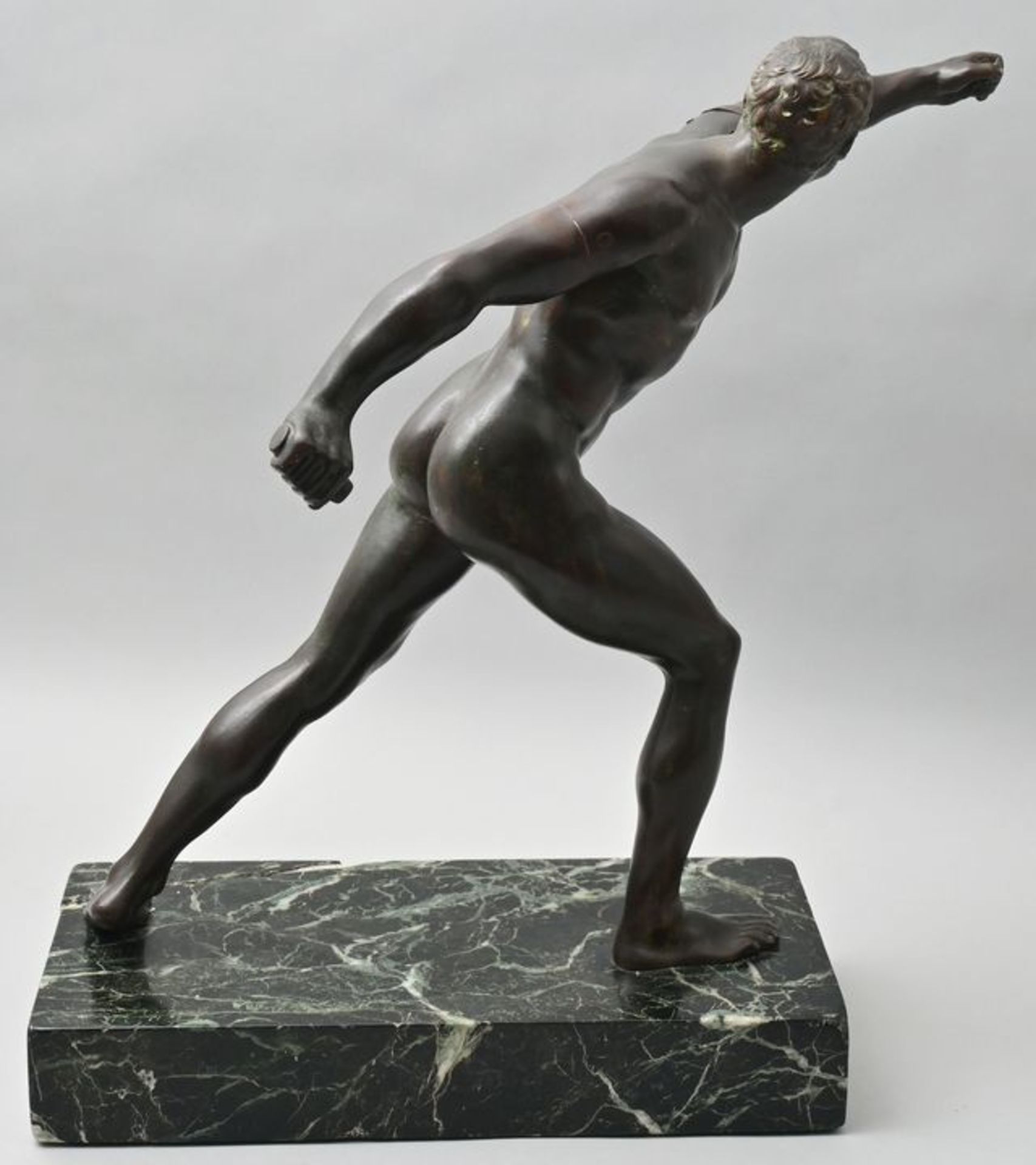 Bronzeskulptur des Borghesischen Fechters / Bronze Sculpture of the Borghese Fencer - Bild 6 aus 7