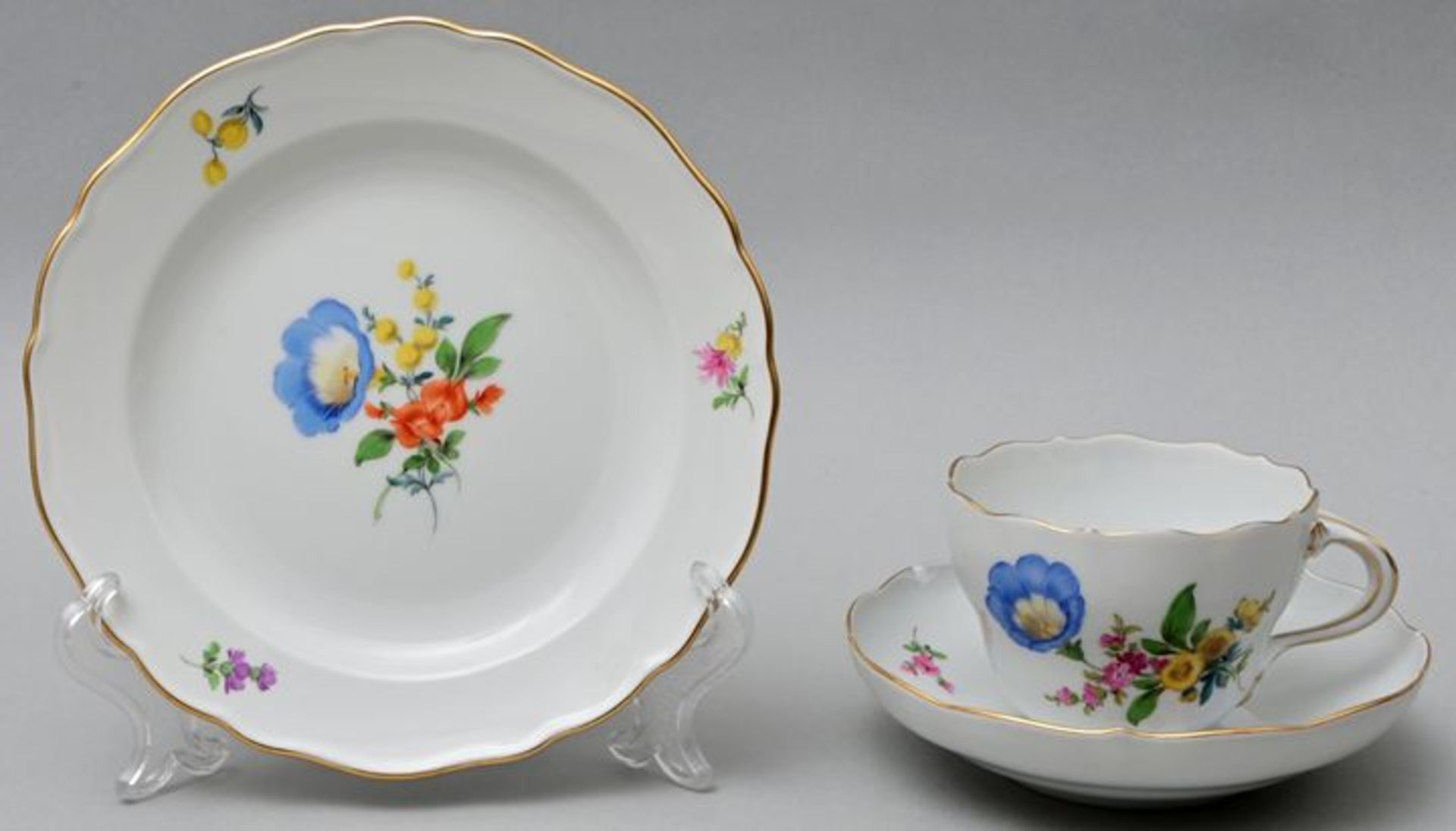 Gedeck Blume 3/ cup with saucer and plate