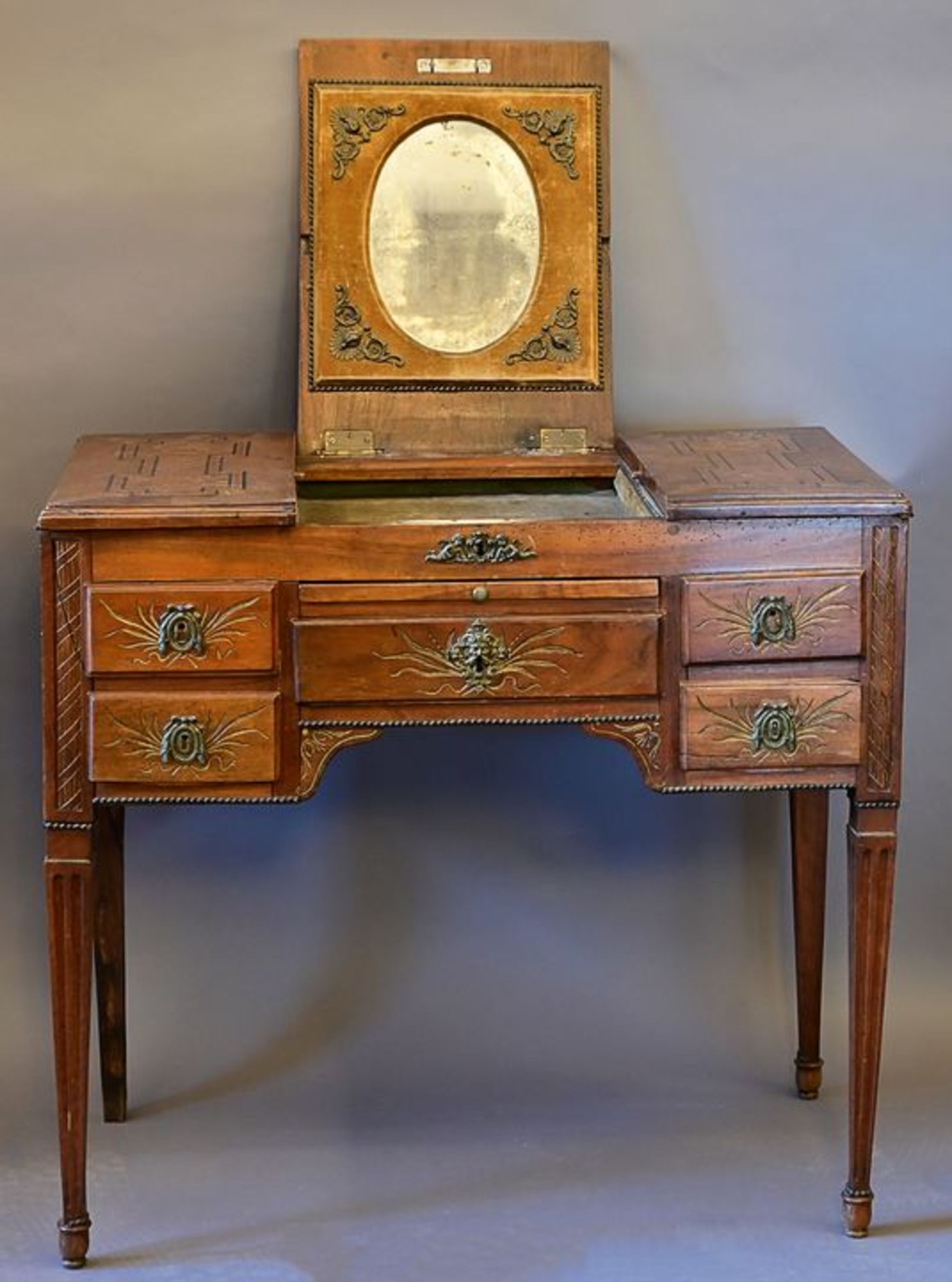 Schminktisch / Dressing table