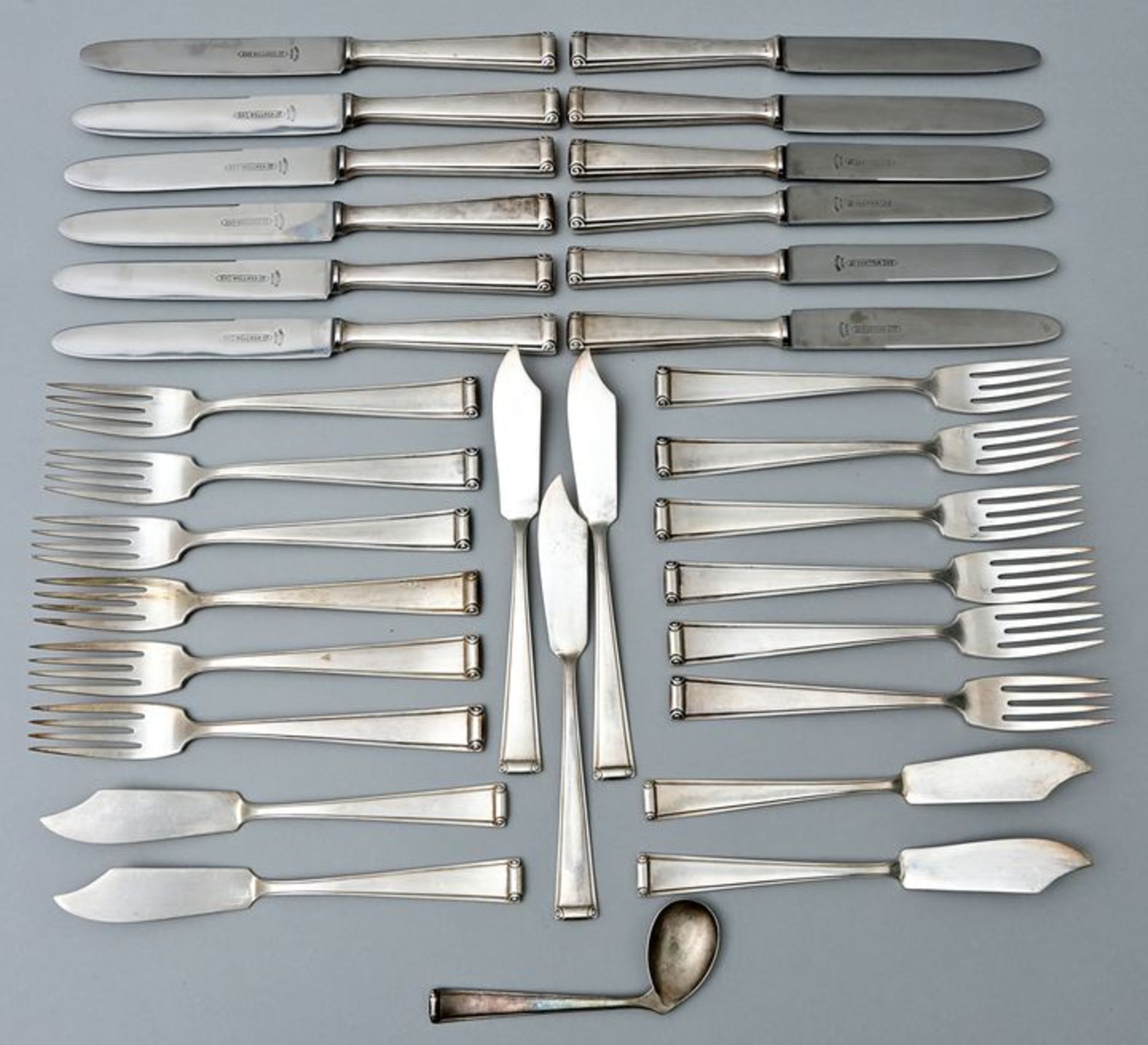 Besteckteile und Fischbesteck/ silverplated cutlery