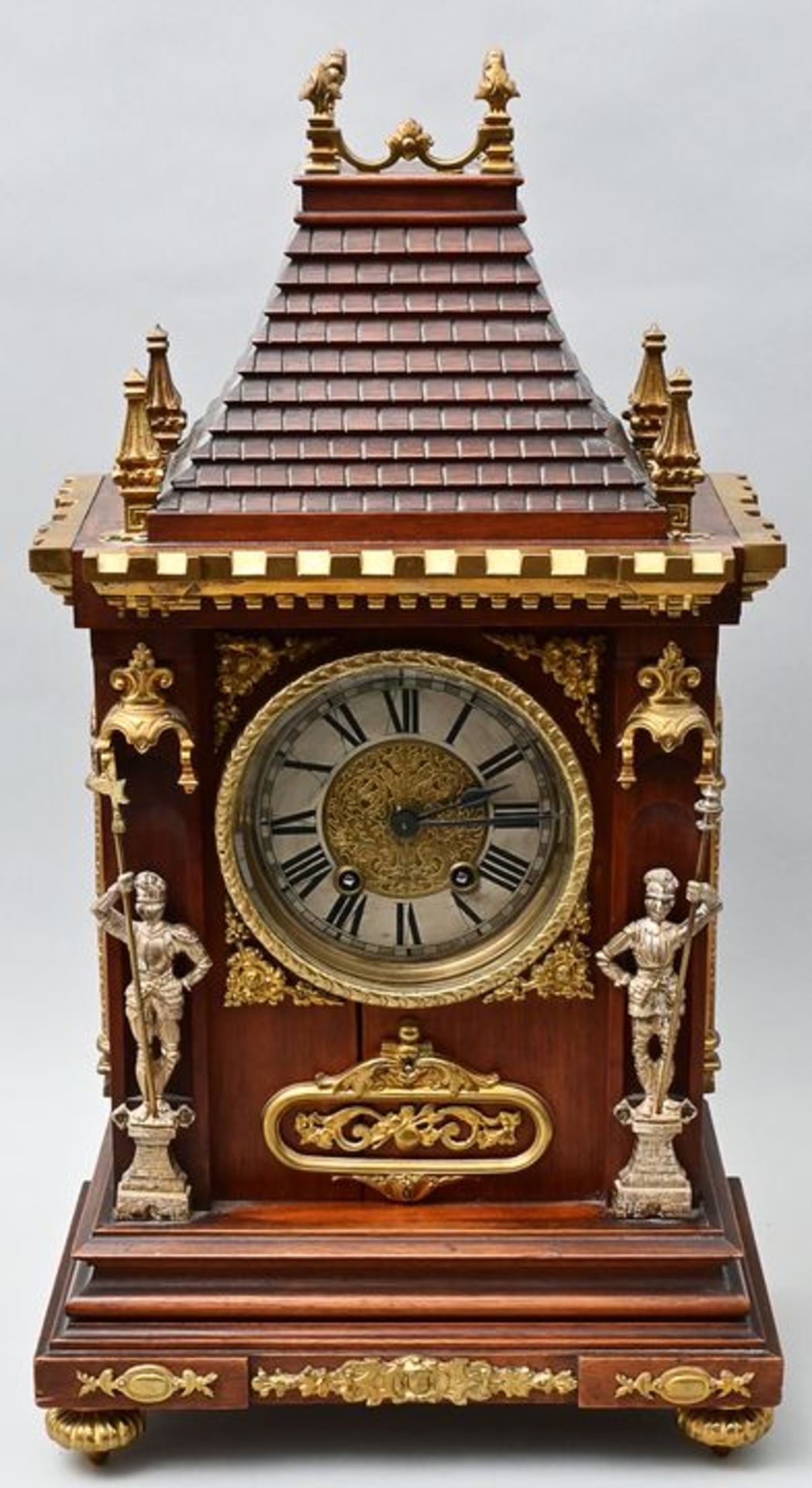 Historismus-Türmchenuhr/ mantel clock