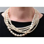 Perlencollier/ pearl necklace