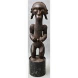 Ahnen-o. Wächterfigur/ ancestor or guardian figure