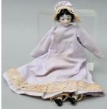 kleines Porzellanpüppchen / Small porcelain doll