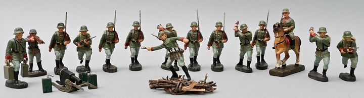 15 Elastolinfiguren, I. WK / Figures, I. World War