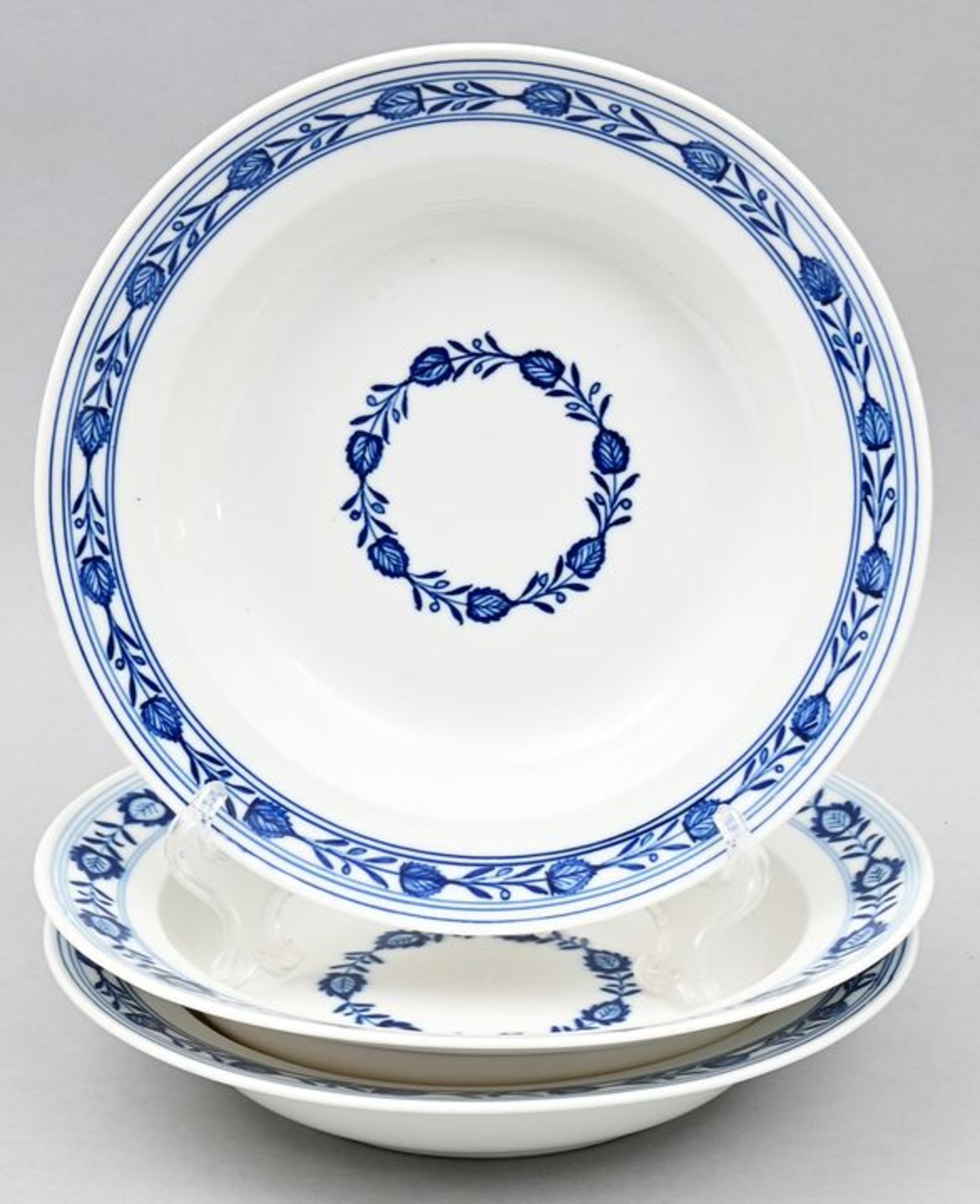 Drei Suppenteller/ three soup plates