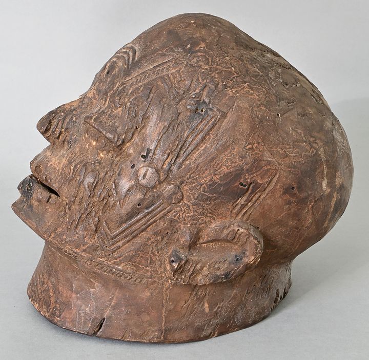 Helmmaske Makonde/ helmet mask - Image 3 of 3