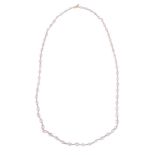 A MOONSTONE NECKLACE