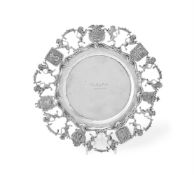 A COLOMBIAN SILVER COLOURED SHAPED CIRCULAR SALVER, STAMPED MAR drP 0900