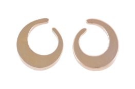 A PAIR OF GOLD COLOURED HOOP RINGS