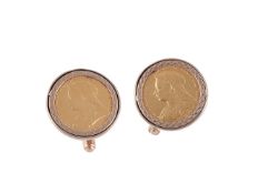 A PAIR OF SOVEREIGN SET CUFFLINKS