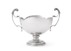 A SILVER TWIN HANDLED BOWL, WALKER & HALL