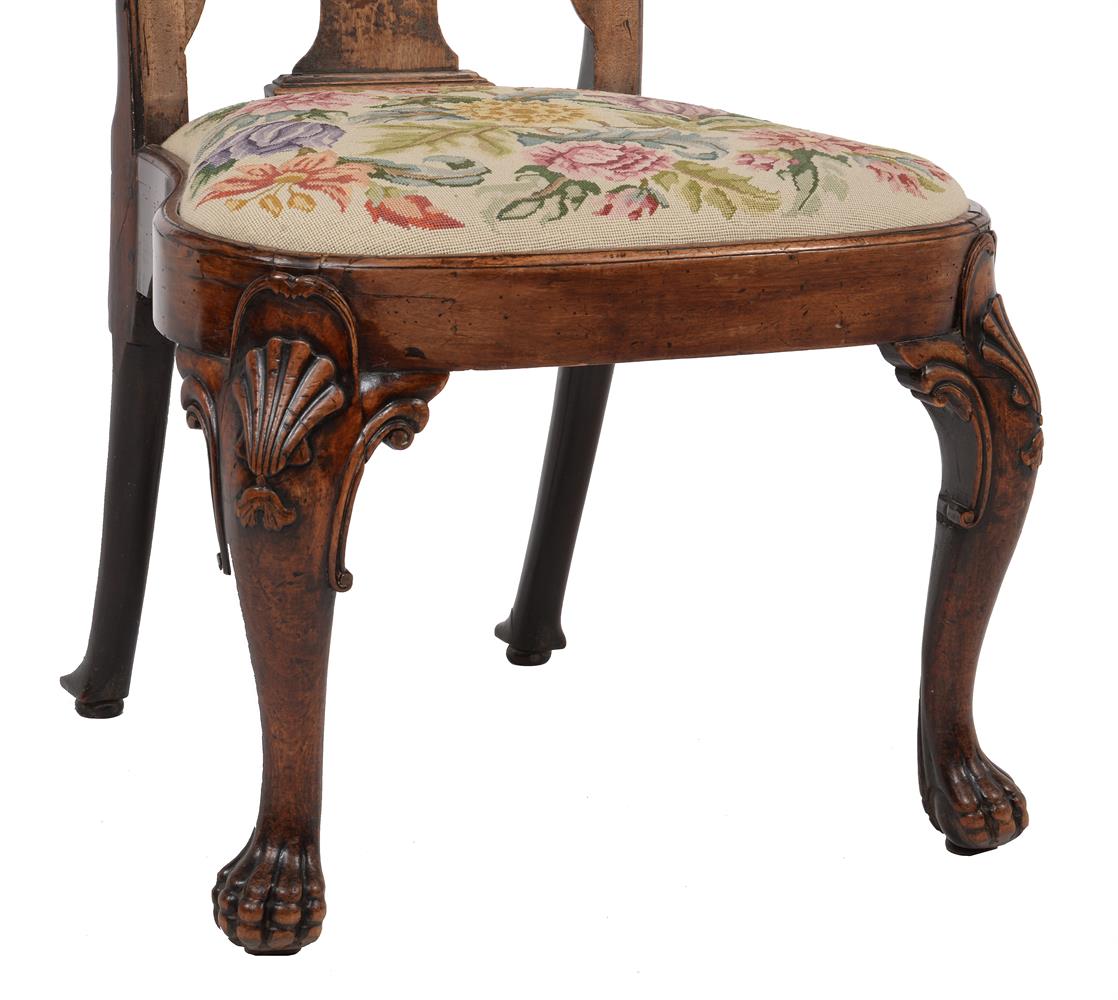 A George II walnut side chair - Image 2 of 4