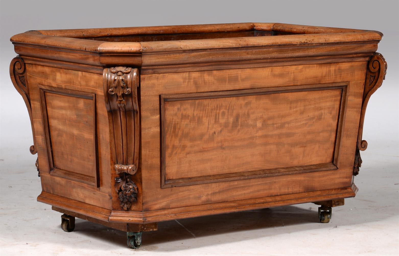 An early Victorian mahogany wine cooler - Image 2 of 3