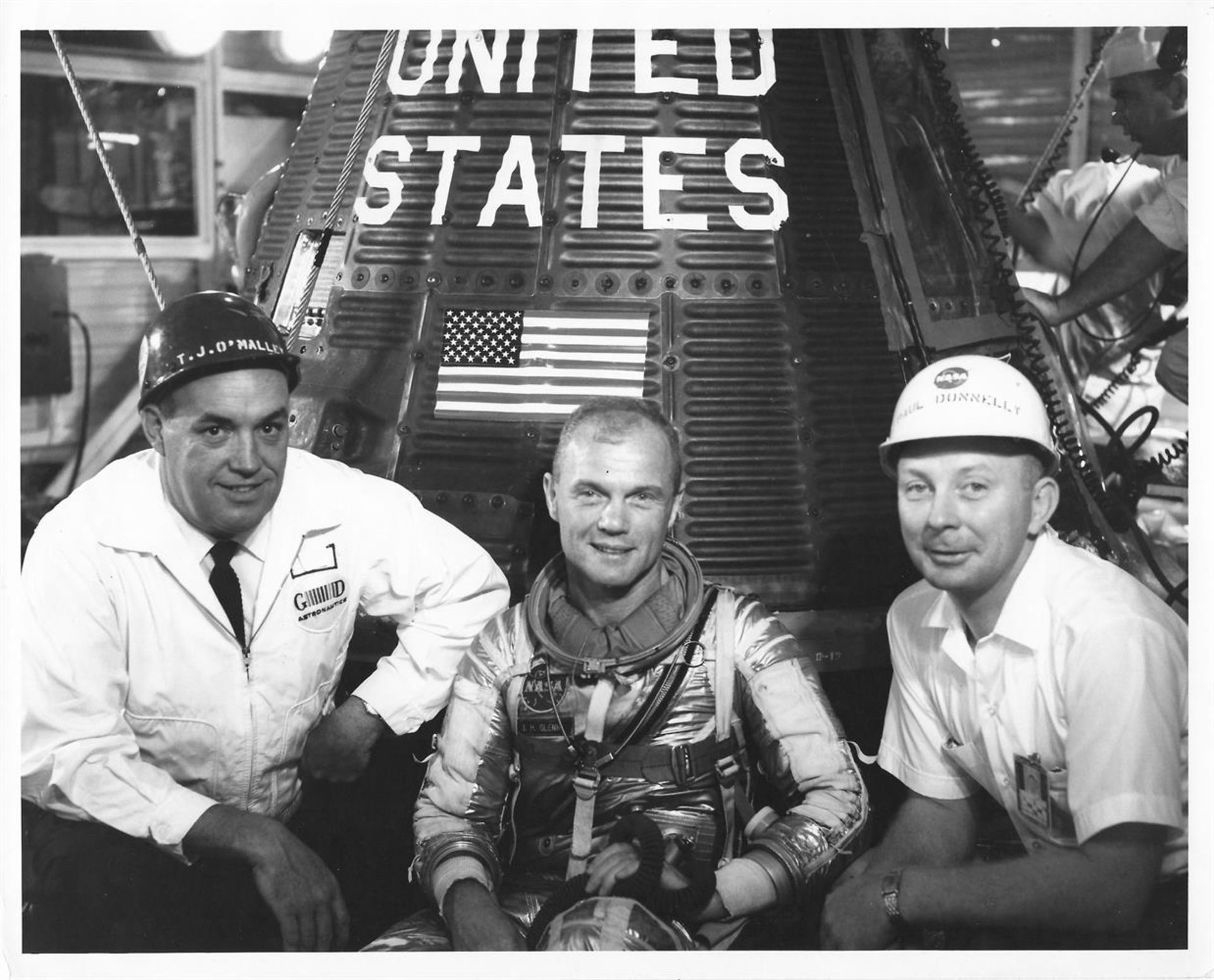 Five portraits of John Glenn in his spacesuit, Mercury Atlas 6, 20 Feb 1962 - Image 9 of 10