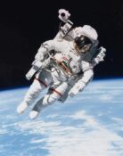 First untethered spacewalk by Bruce McCandless [large format], STS-41B, 3-11 Feb 1984