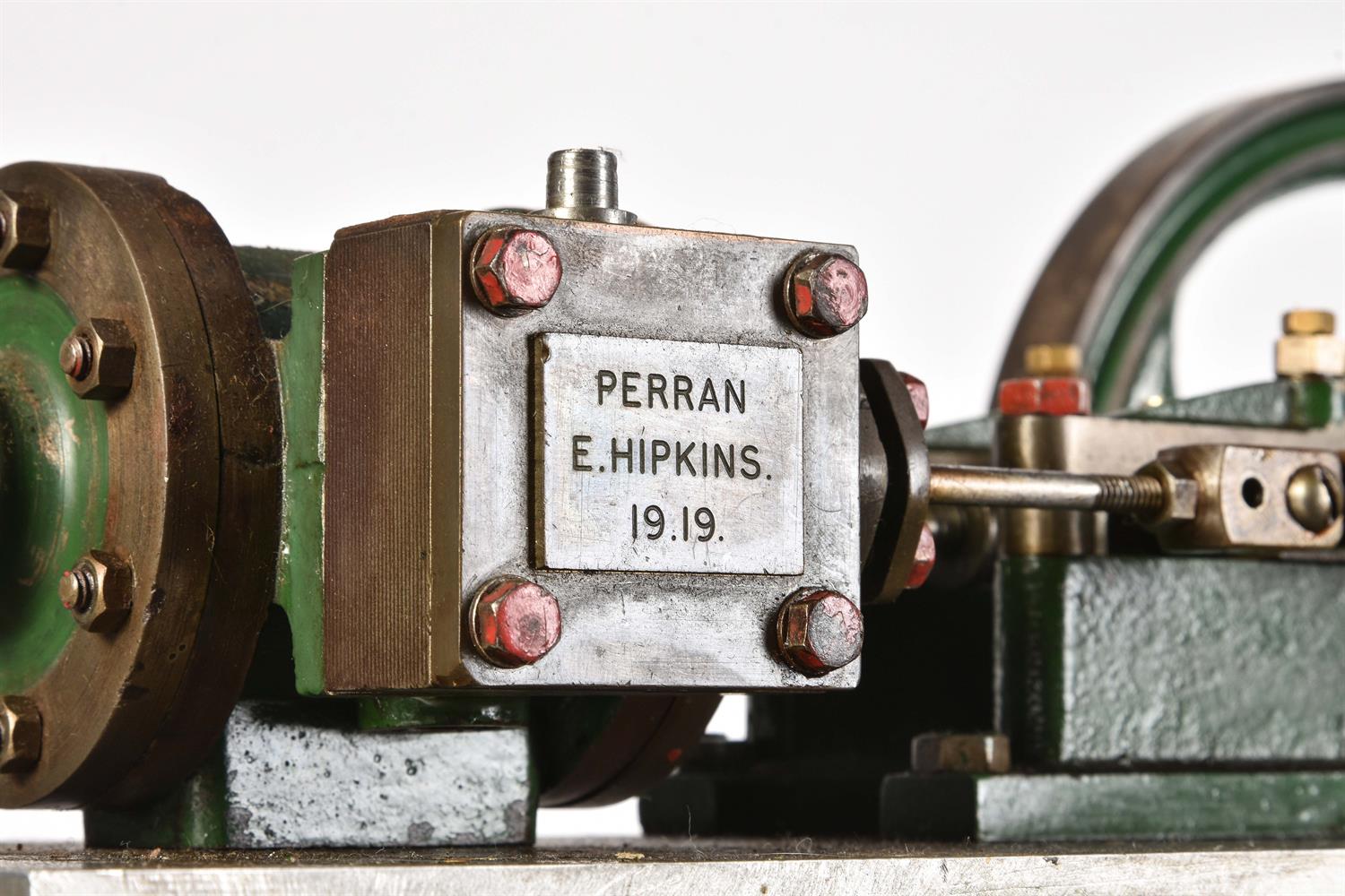 An early 20th Century model of a horizontal live steam mill engine - Image 3 of 4