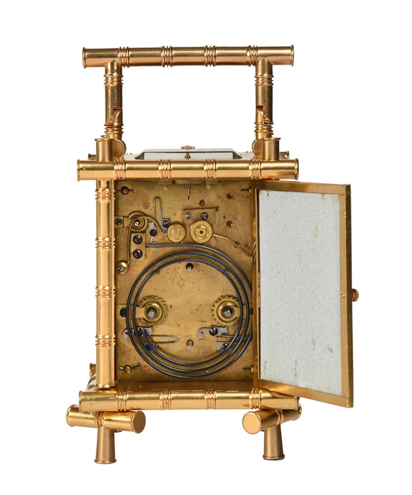 A FRENCH GILT BAMBOO CASED REPEATING ALARM CARRIAGE CLOCK WITH PAINTED FIRED ENAMEL PANELS - Image 5 of 6