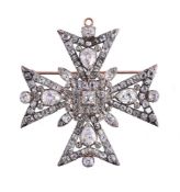 A 19TH CENTURY DIAMOND MALTESE CROSS BROOCH