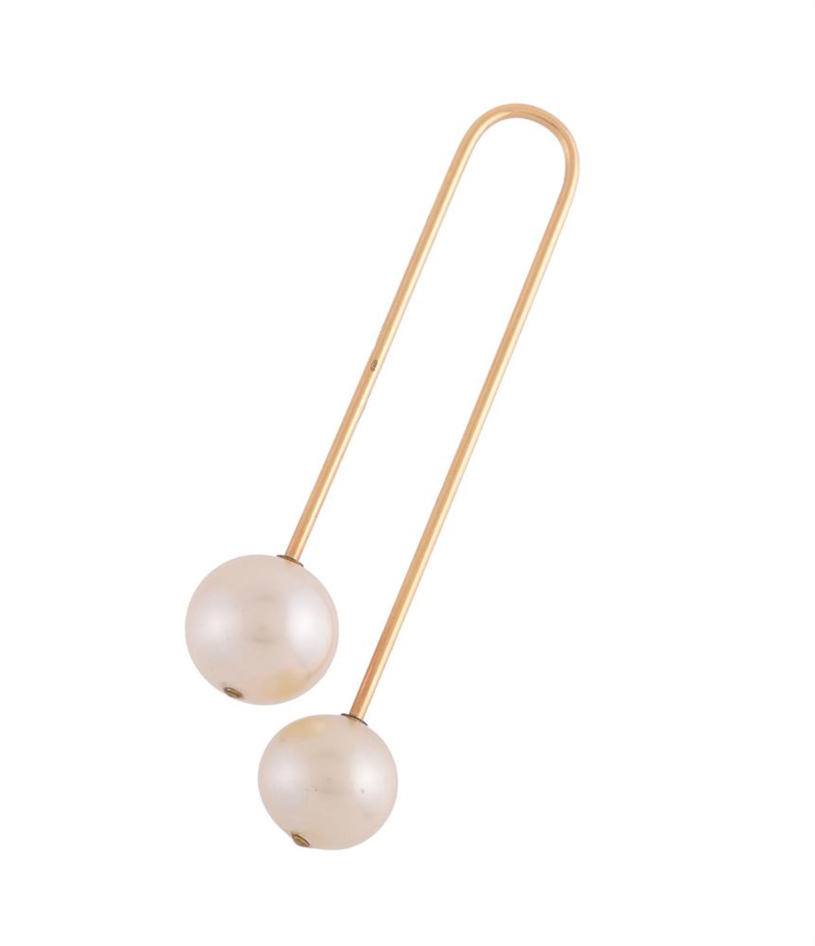 IBU, A FRENCH GOLD COLOURED SIMULATED PEARL ACCESSORY PIN