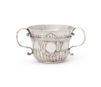A GEORGE II SMALL SILVER TWIN HANDLED CUP, BENJAMIN BLAKELY