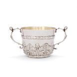 A CHARLES II SMALL SILVER TWIN HANDLED CUP, FRANCIS SINGLETON