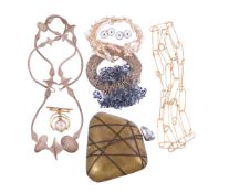 A COLLECTION OF SILVER COLOURED JEWELLERY AND COSTUME JEWELLERY
