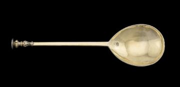 A CHARLES I WEST COUNTRY SILVER GILT SEAL TOP SPOON, EDWARD ANTHONY