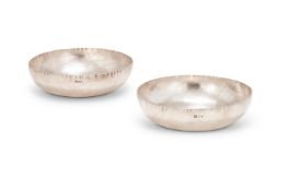 A PAIR OF SILVER CURVE PATTERN BOWLS, ADRIAN K. A. HOPE