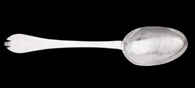 A GEORGE I WEST COUNTRY SILVER TREFID SPOON, EDMOND RICHARDS