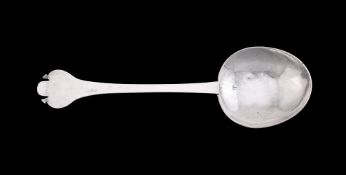 A WILLIAM & MARY WEST COUNTRY SILVER TRIFED SPOON, JOHN PEARD I