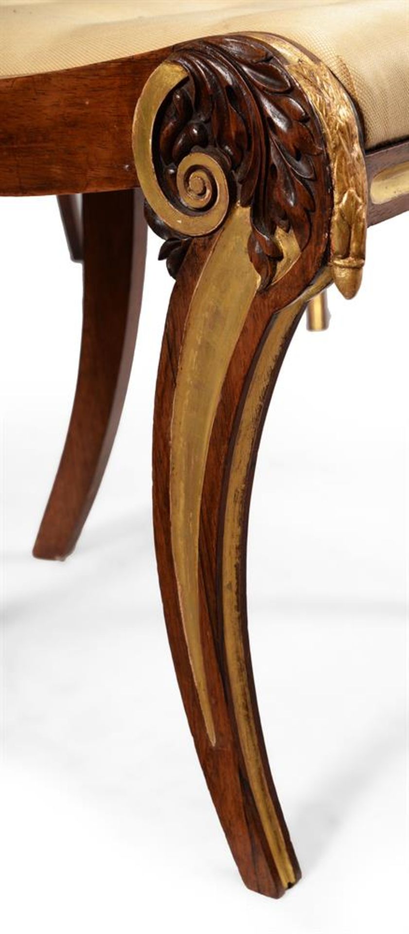 Y A PAIR OF WILLIAM IV CARVED ROSEWOOD AND PARCEL GILT SIDE CHAIRS, CIRCA 1835 - Image 4 of 7