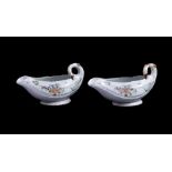 A PAIR OF WORCESTER COS LETTUCE LEAF-SHAPED SAUCEBOATS, CIRCA 1760