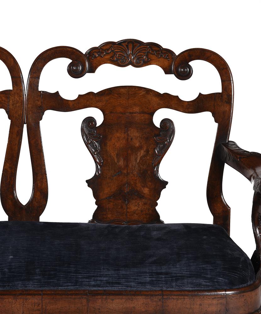 A WALNUT CHAIR BACK SETTEE, IN GEORGE II STYLE, CIRCA 1900 - Image 3 of 6