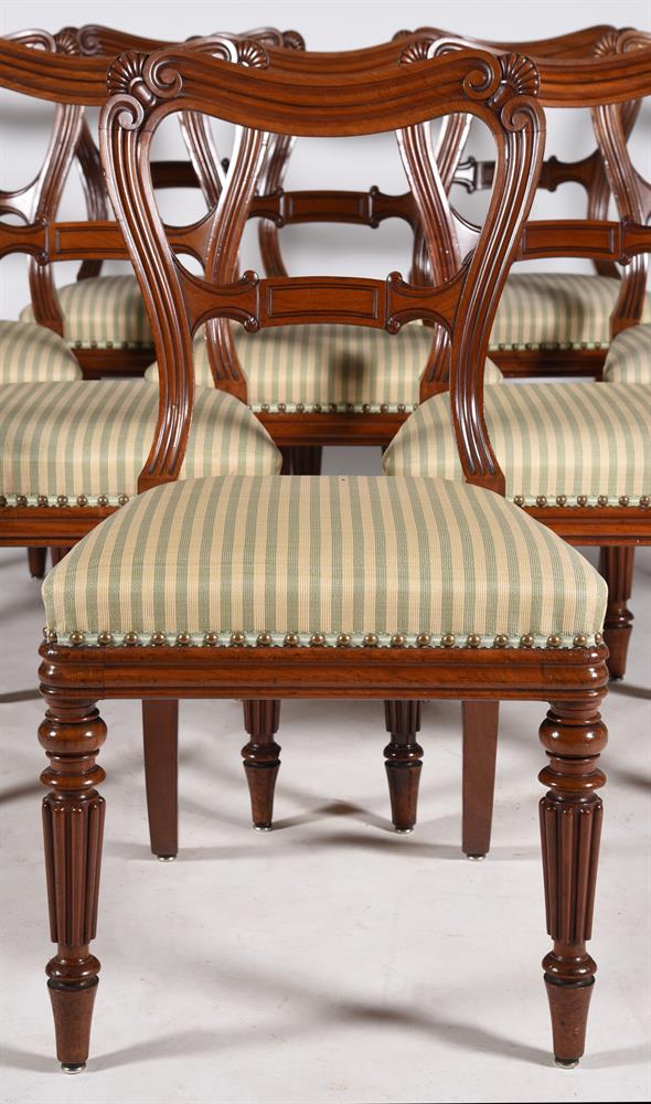 A SET OF TWENTY-FOUR GEORGE IV MAHOGANY DINING CHAIRS, BY GILLOWS, CIRCA 1830 - Image 9 of 16