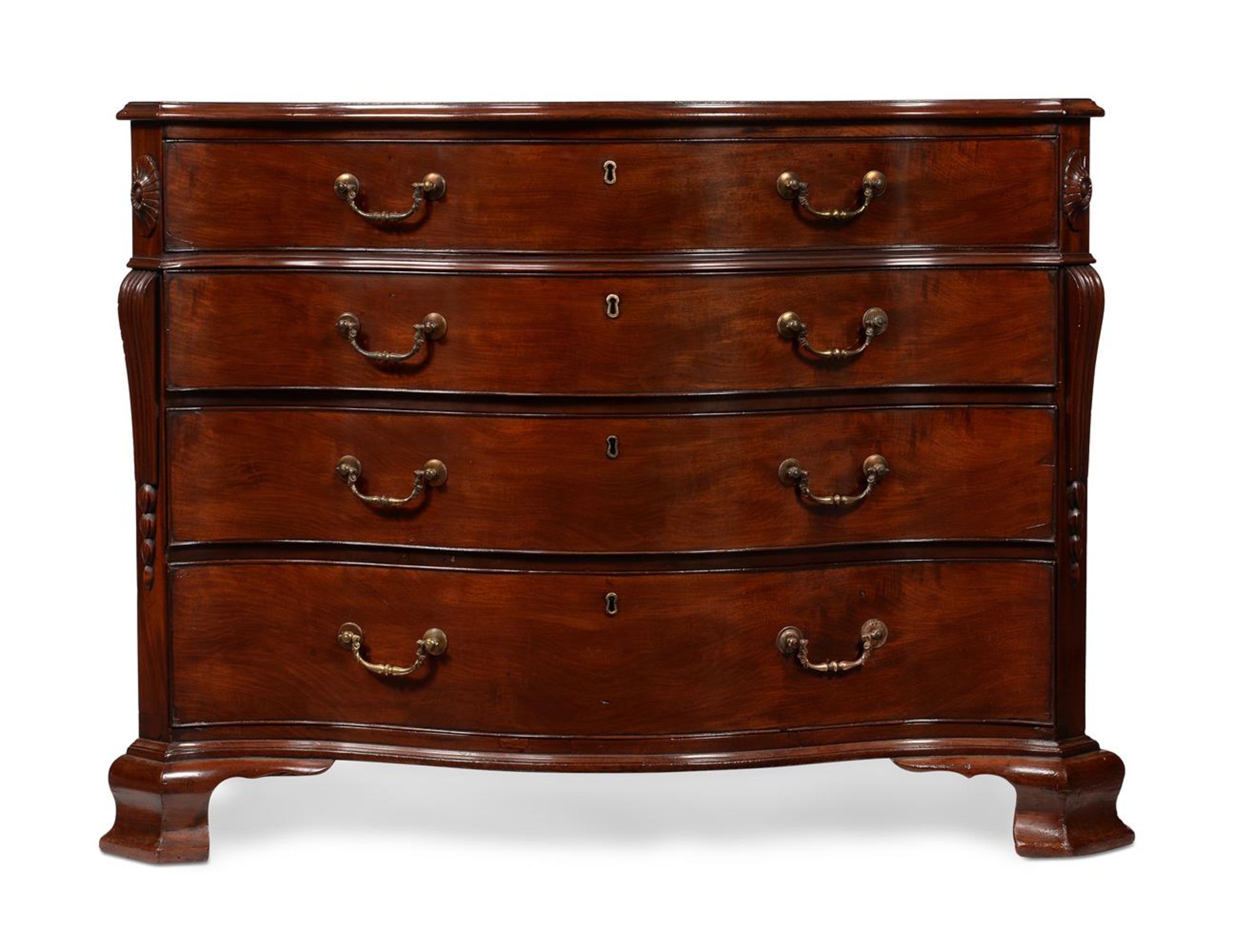A GEORGE III MAHOGANY SERPENTINE COMMODE, IN THE MANNER OF THOMAS CHIPPENDALE, CIRCA 1770 - Image 3 of 9