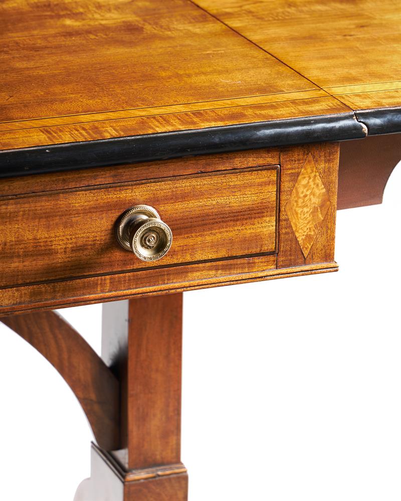 Y A GEORGE III SATINWOOD SOFA TABLE, ATTRIBUTED TO GILLOWS, CIRCA 1790 - Image 5 of 6