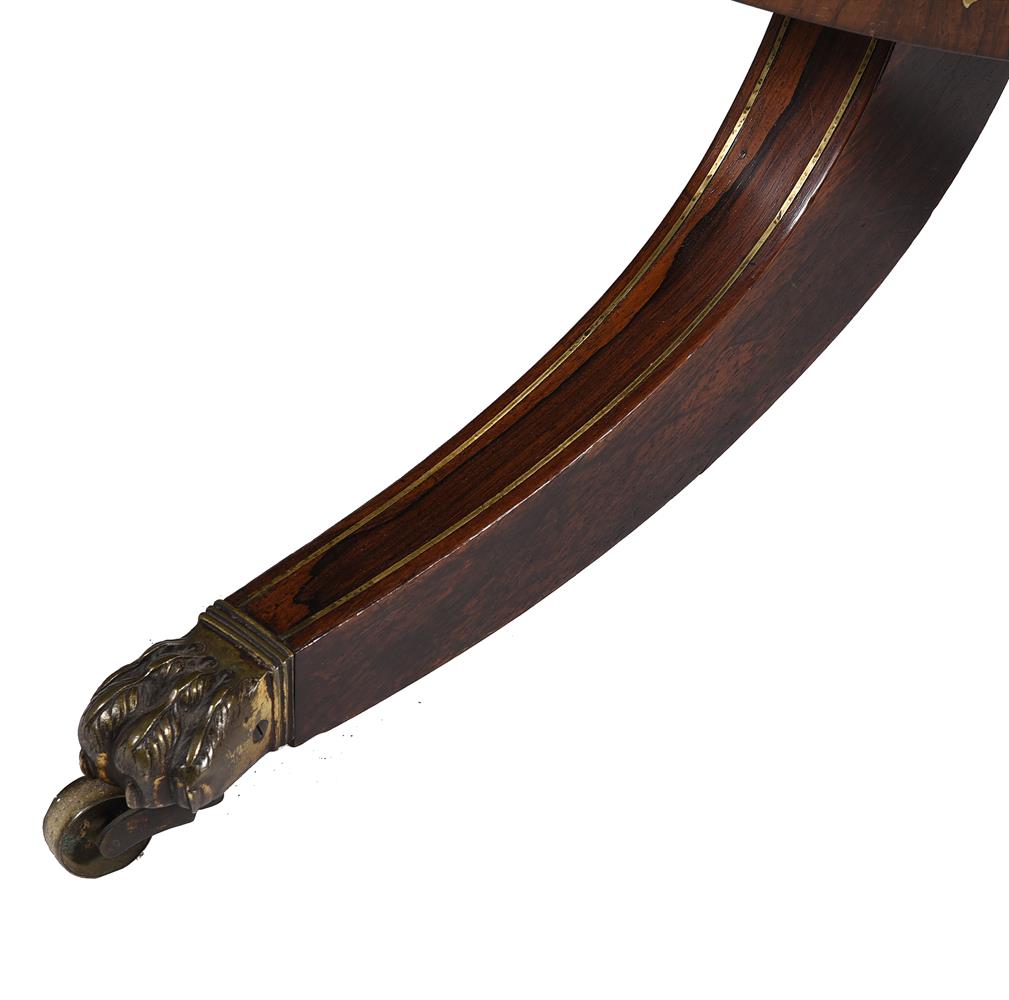 Y A REGENCY ROSEWOOD, SIMULATED ROSEWOOD AND BRASS MARQUETRY CENTRE TABLE, CIRCA 1815 - Image 3 of 5