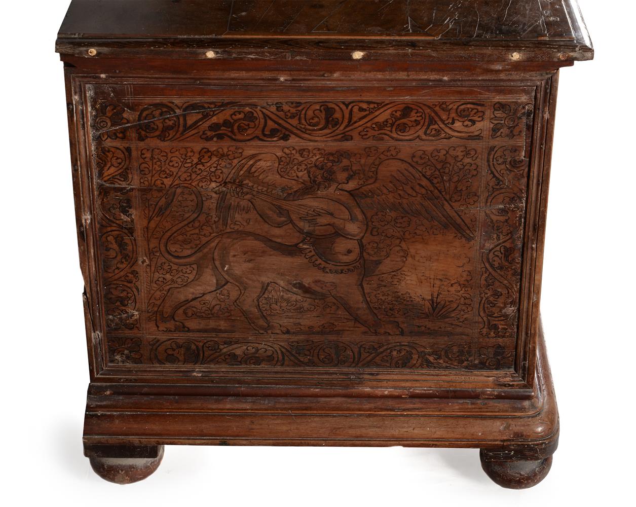 AN ITALIAN CARVED AND POKERWORK DECORATED CHEST OR CASSONE, 16TH CENTURY AND LATER - Image 7 of 12