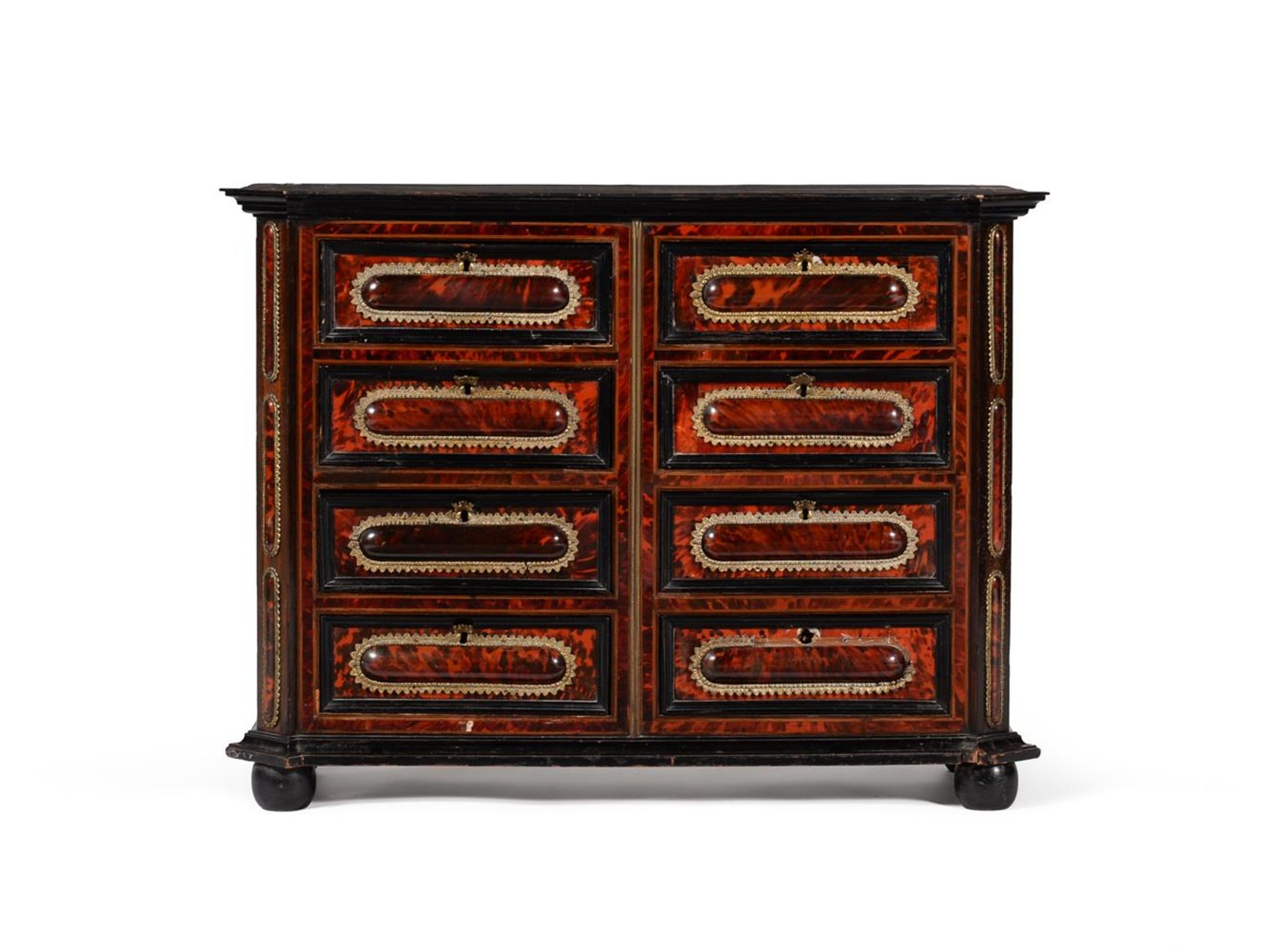 Y A FLEMISH TORTOISESHELL AND EBONY TABLE TOP COMMODE OR CHEST, PROBABLY ANTWERP, CIRCA 1690 AND LAT