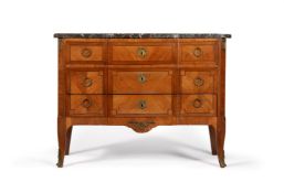 Y A WALNUT AND TULIPWOOD BREAKFRONT COMMODE, IN LOUIS XV/XVI TRANSITIONAL STYLE, 19TH CENTURY