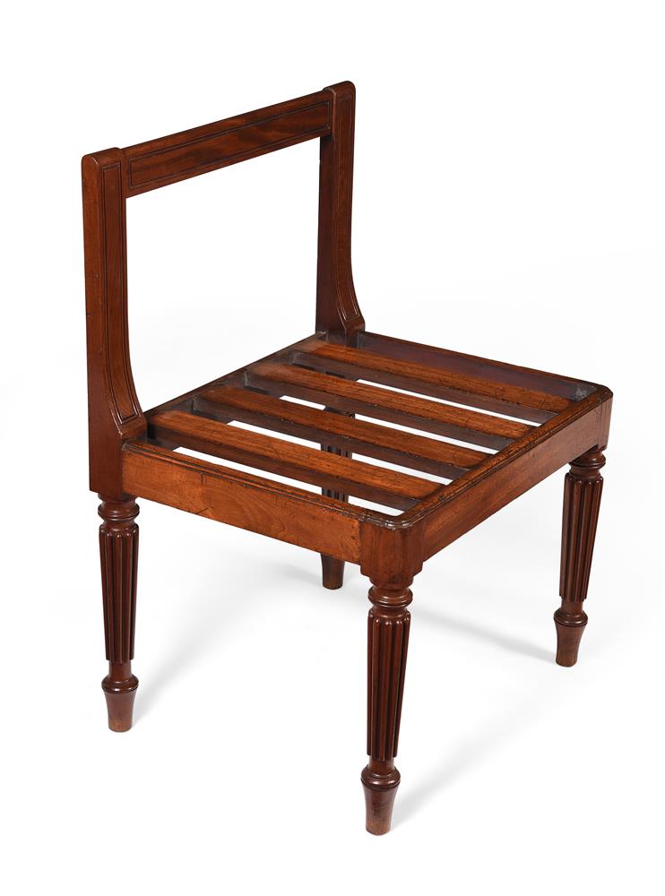 A REGENCY MAHOGANY LUGGAGE RACK, ATTRIBUTED TO GILLOWS, CIRCA 1815 - Image 2 of 2