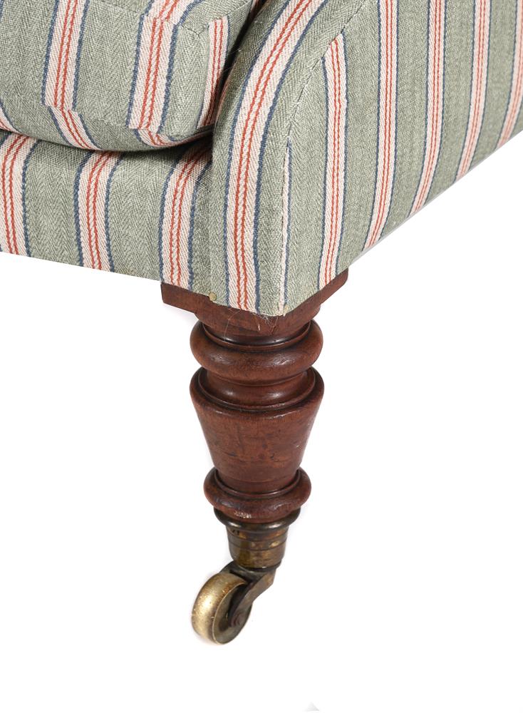 A REGENCY MAHOGANY AND BUTTON UPHOLSTERED ARMCHAIR CIRCA 1820 - Image 2 of 8