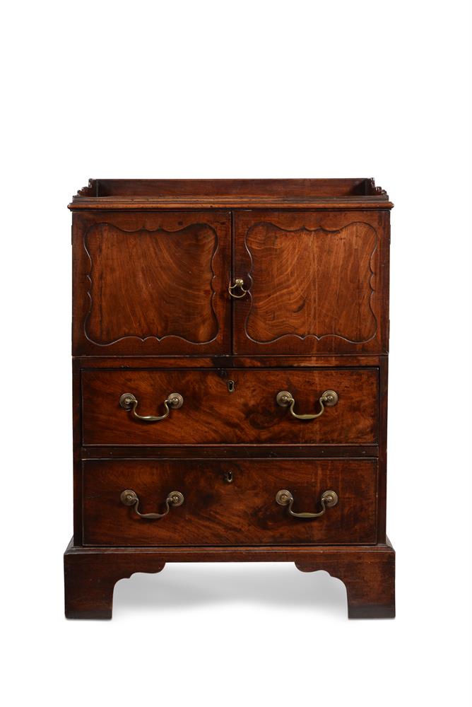 A GEORGE II MAHOGANY NIGHT COMMODE, THIRD QUARTER 18TH CENTURY - Image 2 of 4