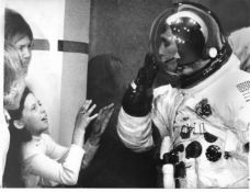 Eugene Cernan blows a farewell kiss to his daughter, Apollo 17, 7-19 Dec 1972