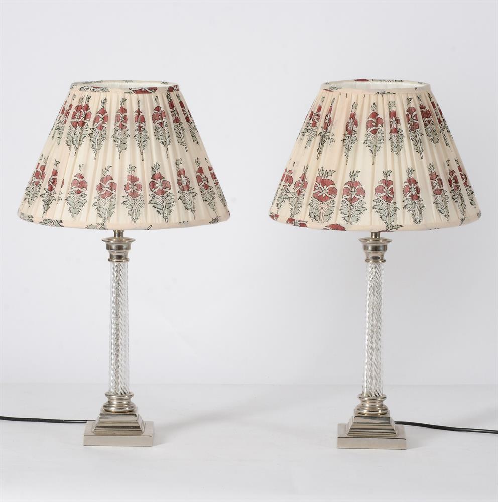 A PAIR OF GLASS AND CHROME TABLE LAMPS, RECENLY MANUFACTURED BY BELLA FIGURA - Image 2 of 2