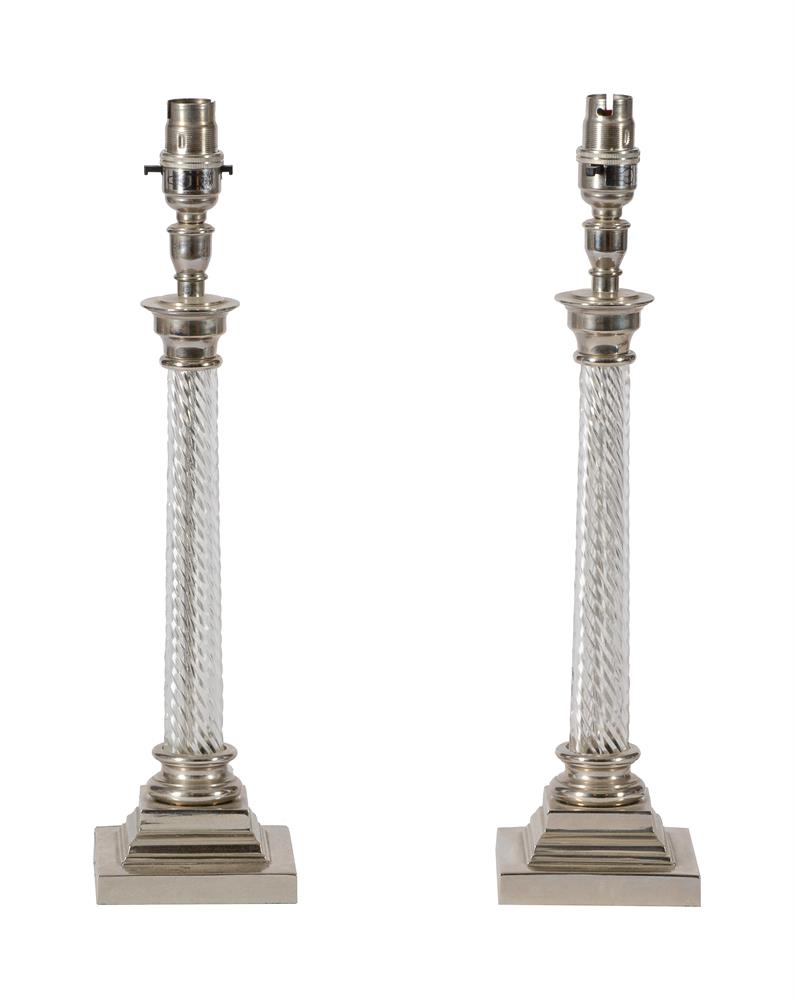 A PAIR OF GLASS AND CHROME TABLE LAMPS, RECENLY MANUFACTURED BY BELLA FIGURA