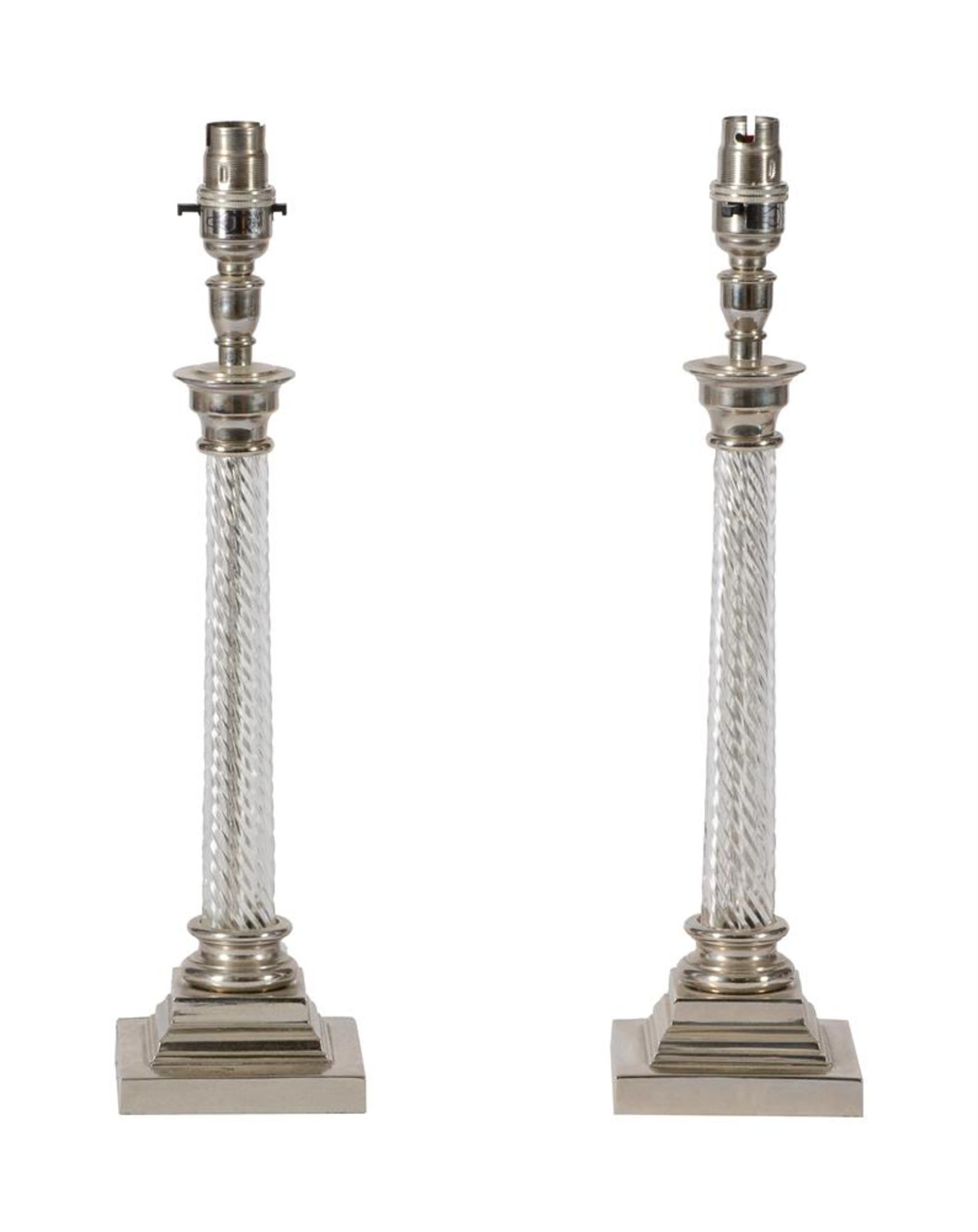A PAIR OF GLASS AND CHROME TABLE LAMPS, RECENLY MANUFACTURED BY BELLA FIGURA
